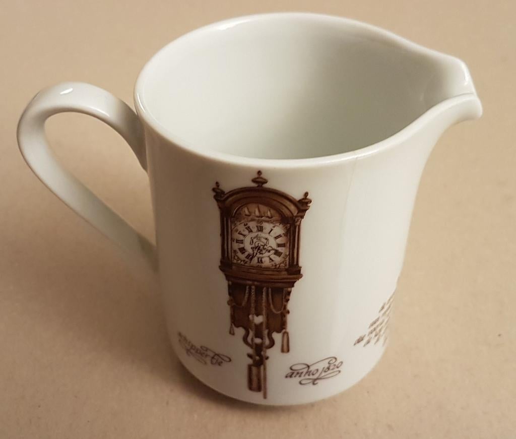 Mitterteich Porzellan Melkkannetje met Klok, Huis en Inrichting, Keuken | Servies, Ophalen, Overige typen, Zo goed als nieuw, Overige stijlen