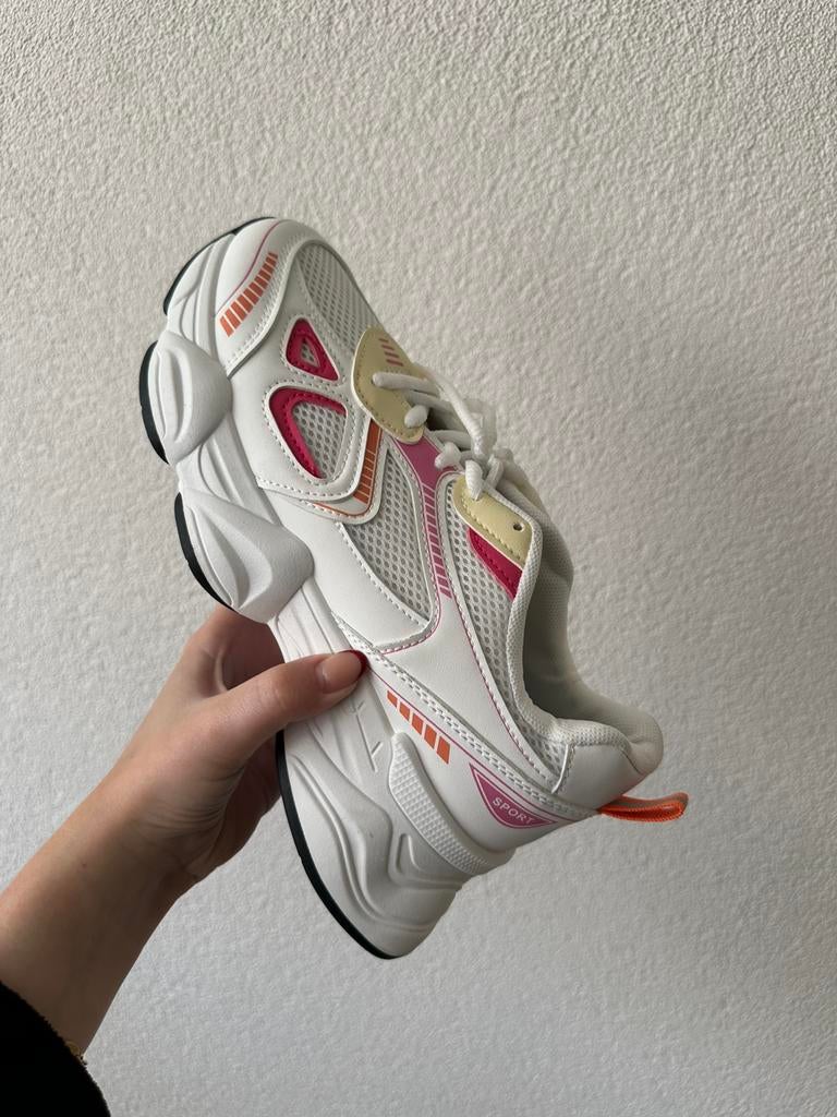 Sneakers Loavies (40), Kleding | Dames, Schoenen, Wit, Ophalen of Verzenden, Sneakers of Gympen, Zo goed als nieuw