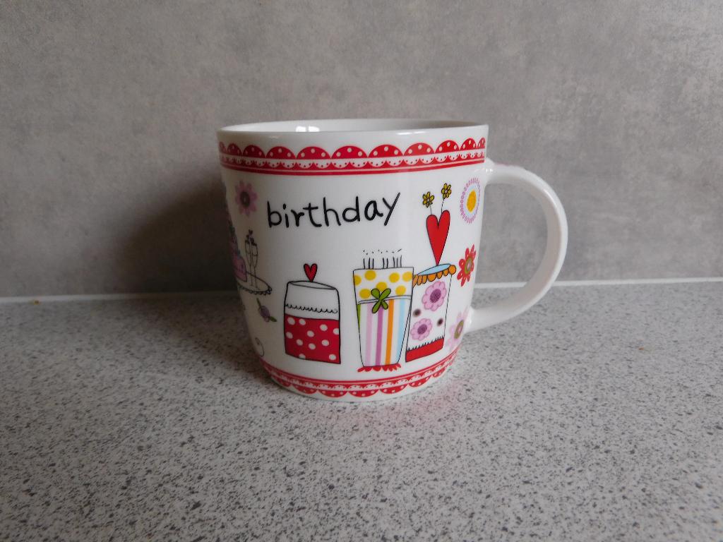 Mok 8x8,5 cm. Happy Birthday G. Wurm GmbH & Co KG, Huis en Inrichting, Ophalen of Verzenden, Zo goed als nieuw, Overige stijlen
