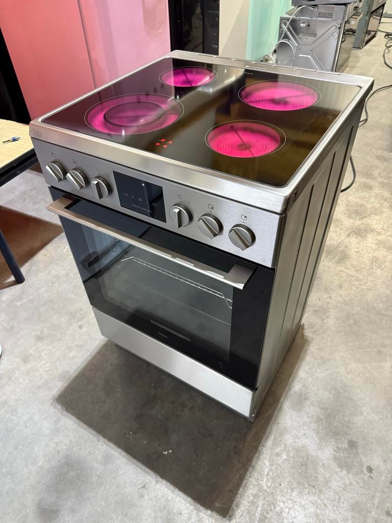 Elektrisch fornuis met 4 kookzones, Gebruikt, B, Vrijstaand, 85 tot 90 cm