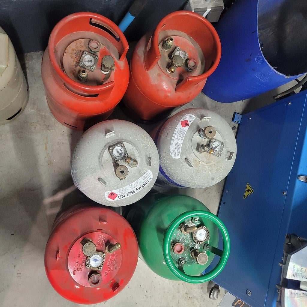 Lpg hervulbare gasflessen, Ophalen