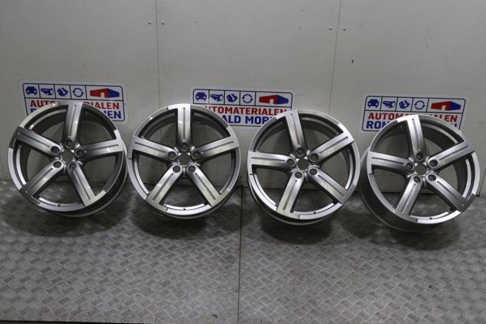 Sportvelgen Set van een Volkswagen Golf (Golf 04-), Auto-onderdelen, Banden en Velgen, 12 maanden garantie, -, -, Nieuw