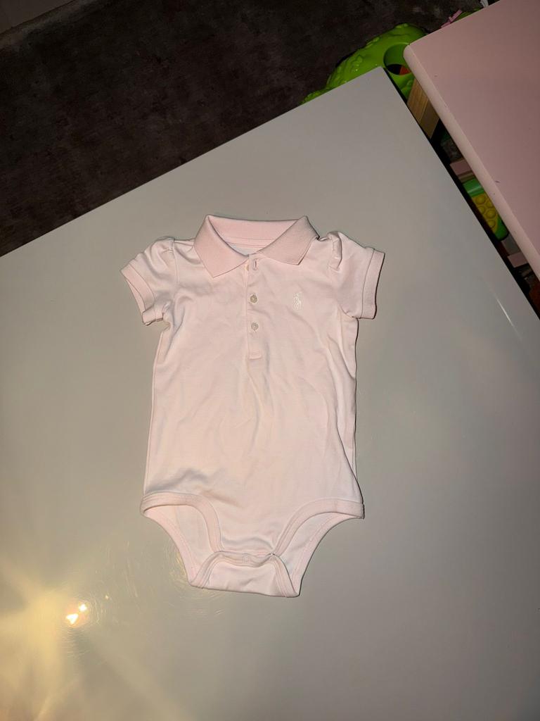 Romper ralph lauren baby pink 12 mnd, Ophalen of Verzenden, Zo goed als nieuw, Meisje, Nacht- of Onderkleding