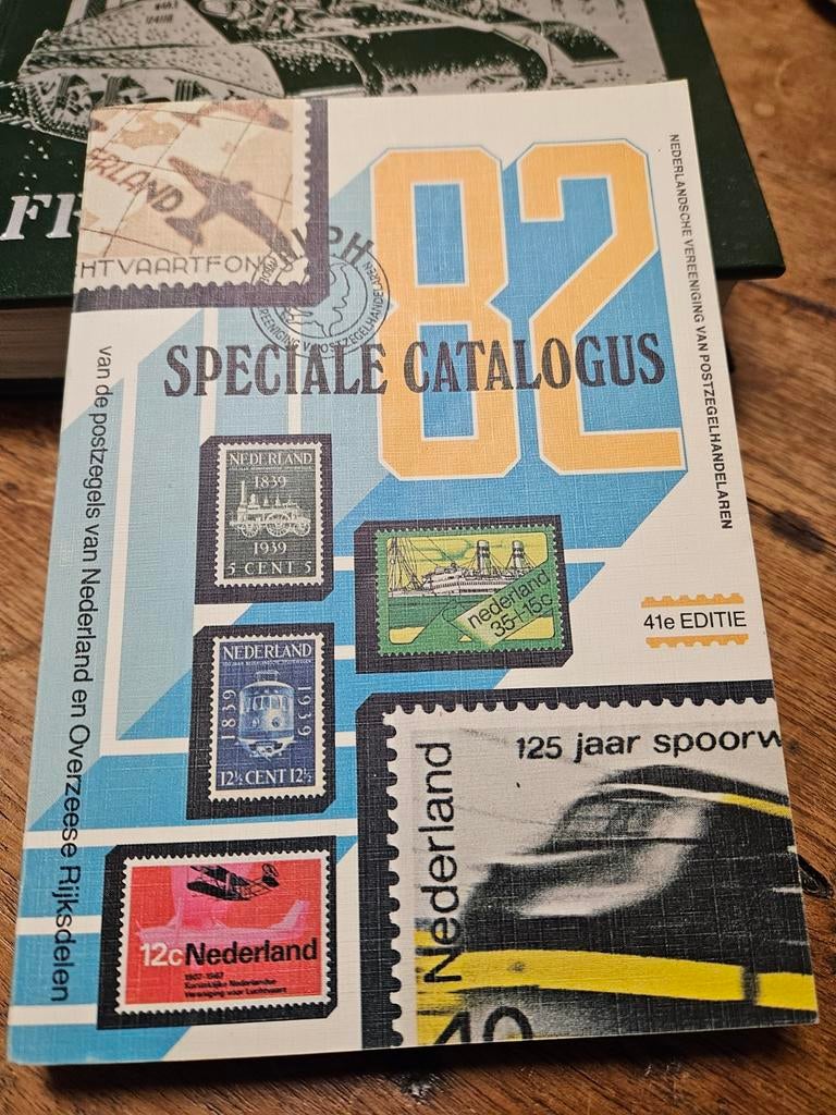 Speciale catalogus 1982, Ophalen of Verzenden, Catalogus