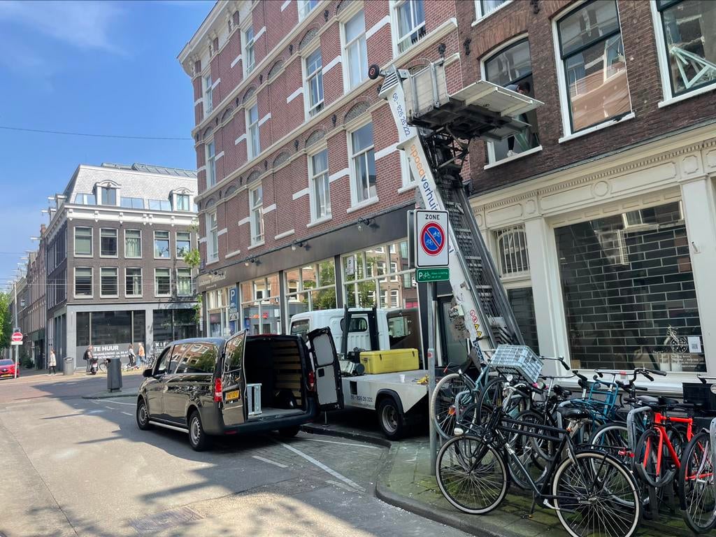 Foto 15 van Verhuislift huren | Ladderlift / Meubellift met bediening