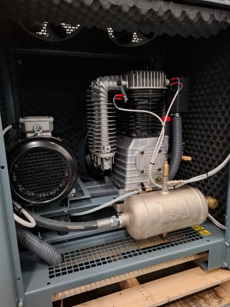 Geluidgedempte compressor 5,5kW Nieuw, Ophalen, Nieuw, 400 tot 800 liter/min, Geluidgedempt