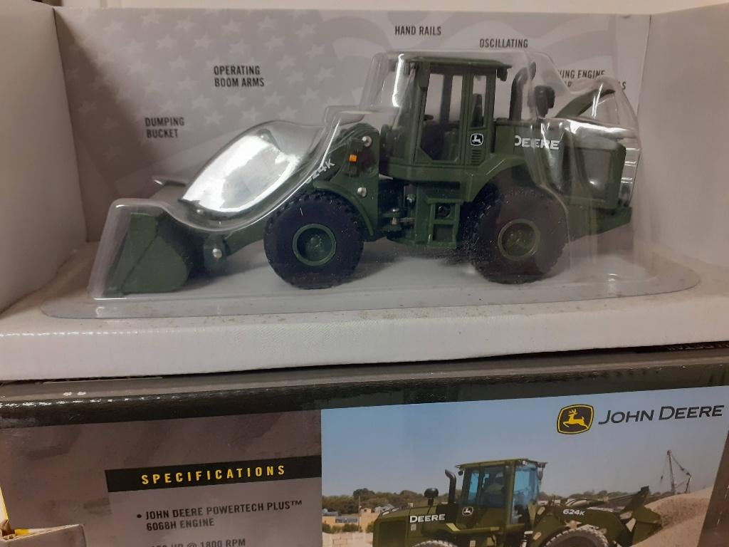 Ertl 1/50 John Deere 624K Wheel Loader 1:50 High Detail, Ophalen of Verzenden, Nieuw, Hijskraan, Tractor of Landbouw, Overige merken