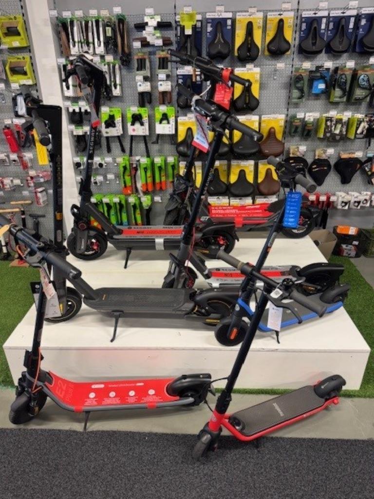 Segway Ninebot Kickscooter step uit voorraad steps testen, Ophalen of Verzenden, Nieuw, Elektrische step (E-scooter), Segway