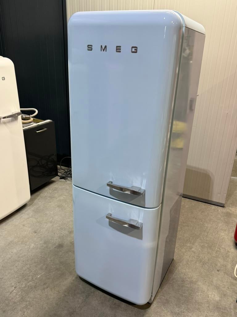 Prachtige Smeg koelkast, Bella, 200 liter of meer, 60 cm of meer, Zo goed als nieuw