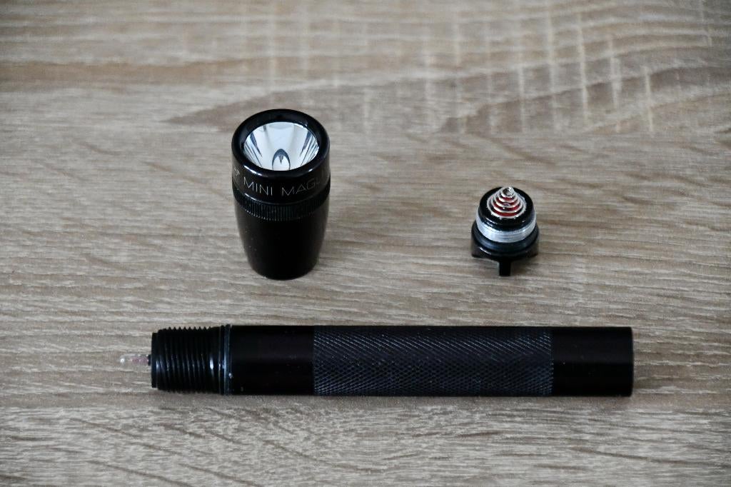 MINI MAGLITE AA zo goed als nieuw!, Ophalen, Zo goed als nieuw, Batterij