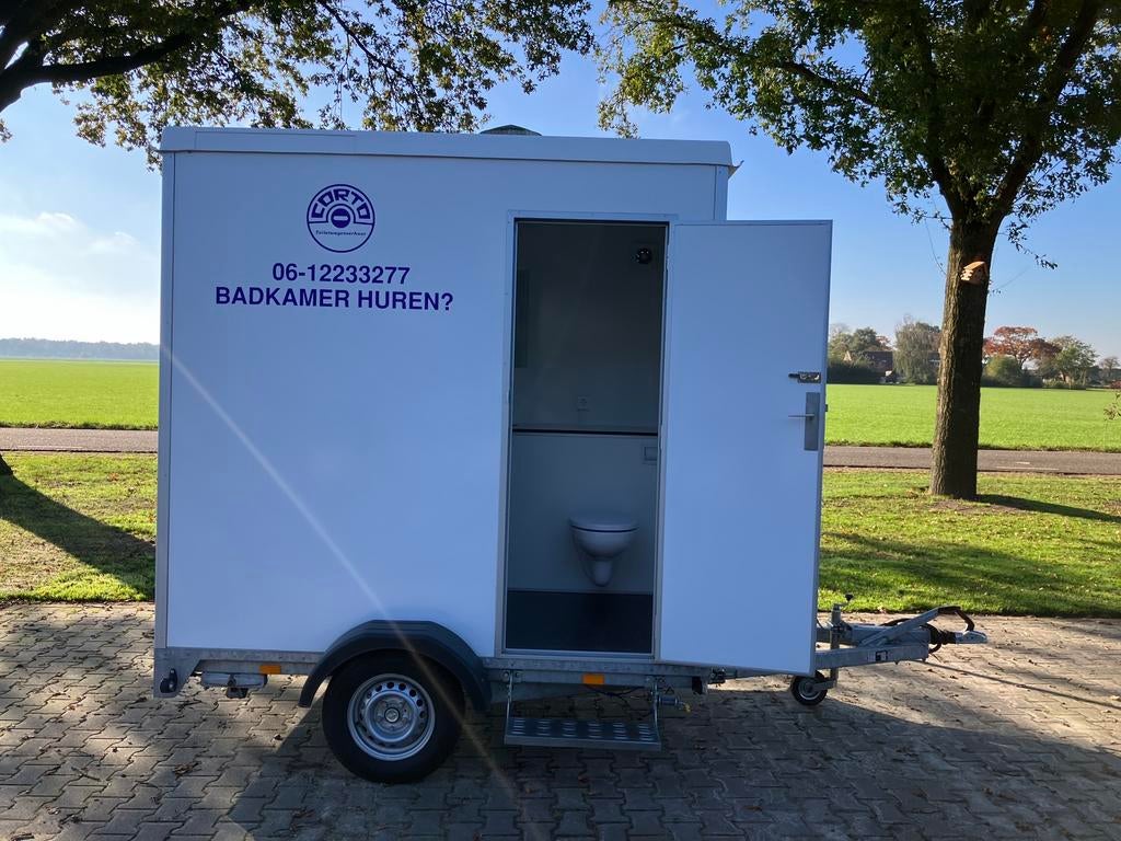 Nooddouche mobiele badkamer sanitairunit te huur, Hobby en Vrije tijd, Ophalen of Verzenden, Zo goed als nieuw