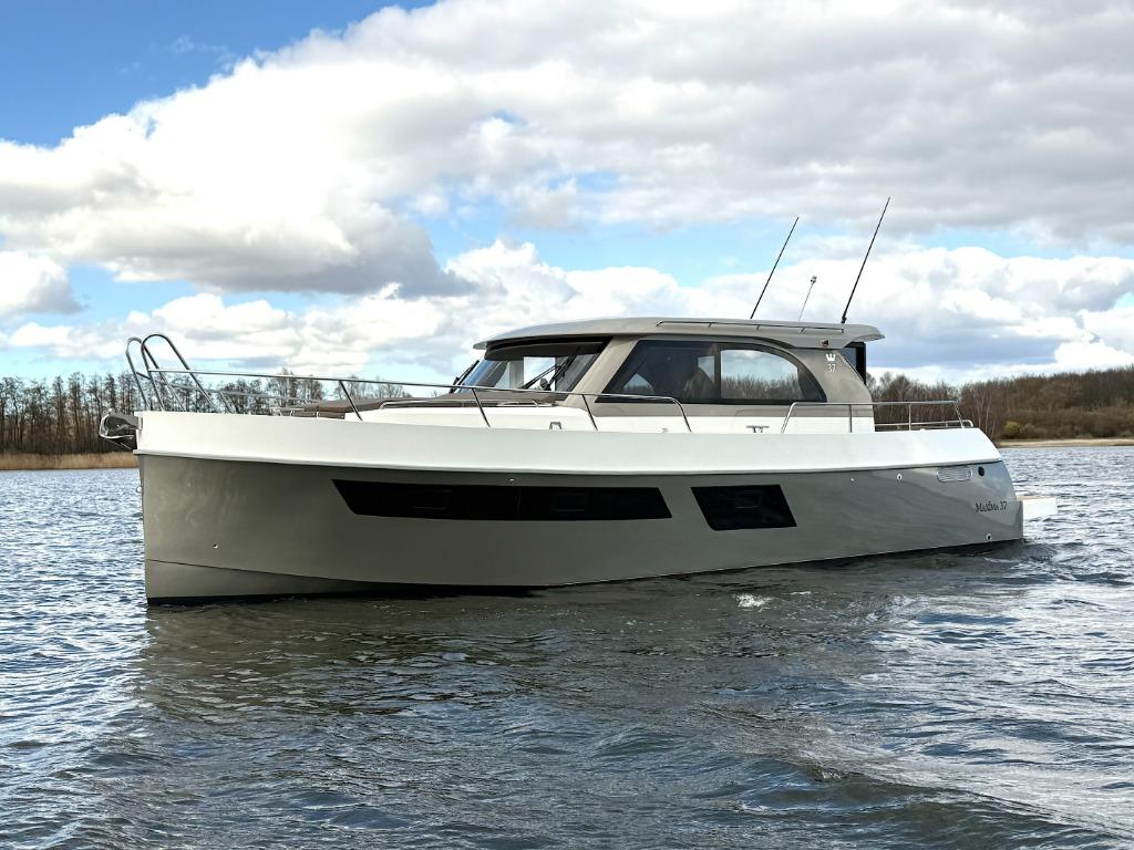 Maxima 37 Cruiser, Ophalen, Diesel, Nieuw, 9 tot 12 meter