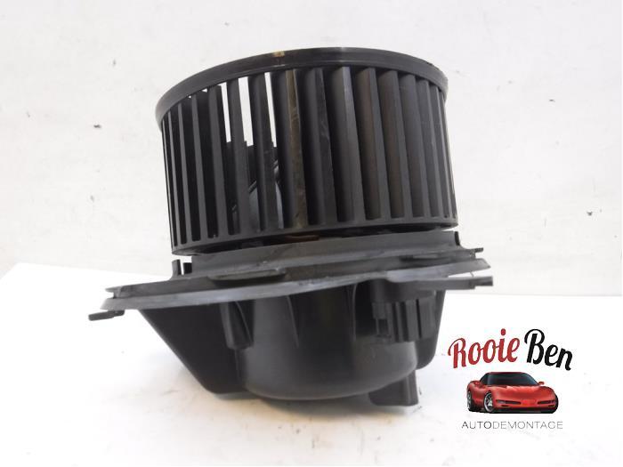Kachel Ventilatiemotor van een Volkswagen Golf, Gebruikt, -, Volkswagen, -