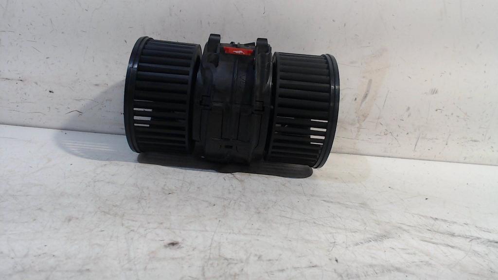 Kachel ventilator motor Renault Mégane, Onderdelen@venauto.nl, Van der Ven Autorecycling B.V., Gebruikt, Ettenseweg 76, 4706 PB Roosendaal, The Netherlands