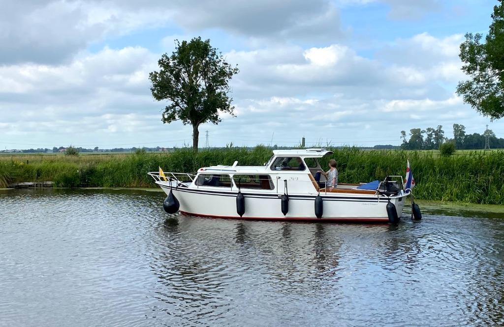 Foto 9 van Last minute! Motorkruiser, boot huren. Bootverhuur Friesland