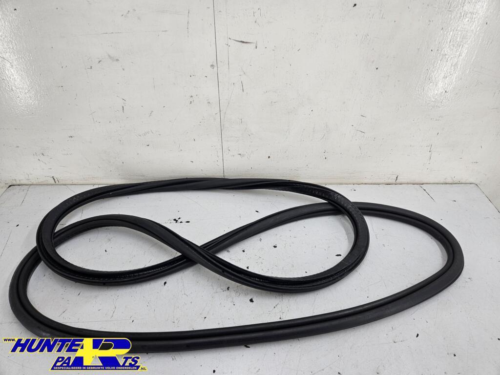 Deurrubber LV Volvo XC90 II ('14-'22) 32229218, Gebruikt, Ophalen of Verzenden, Volvo, Volvo