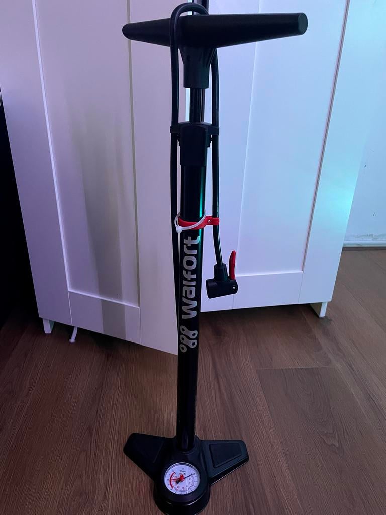 Fiets pump, Ophalen of Verzenden, Zo goed als nieuw