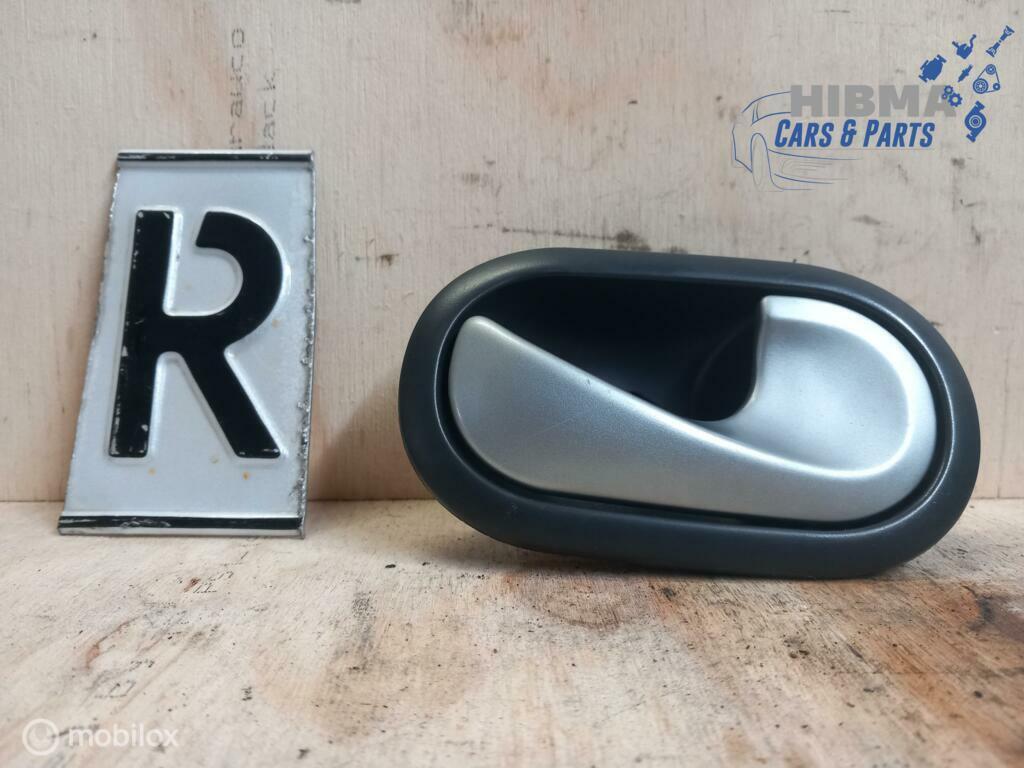 Renault Twingo II Portiergreep Binnen Rechts 8200028486, Ophalen of Verzenden, Gebruikt