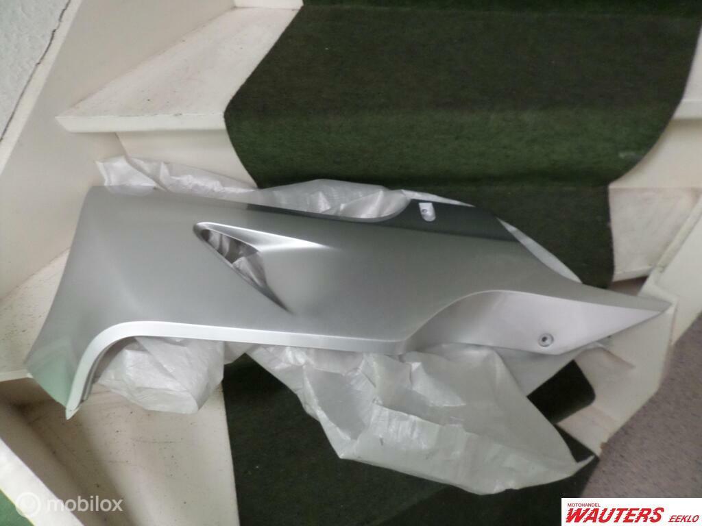 Kuipdeel honda  fjs600 Scooter 50611-mct-000, Ophalen of Verzenden, Nieuw