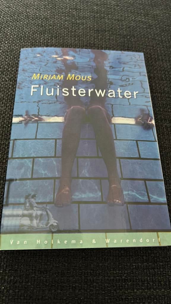 Mirjam Mous - Fluisterwater, Ophalen of Verzenden, Zo goed als nieuw, Mirjam Mous, Fictie