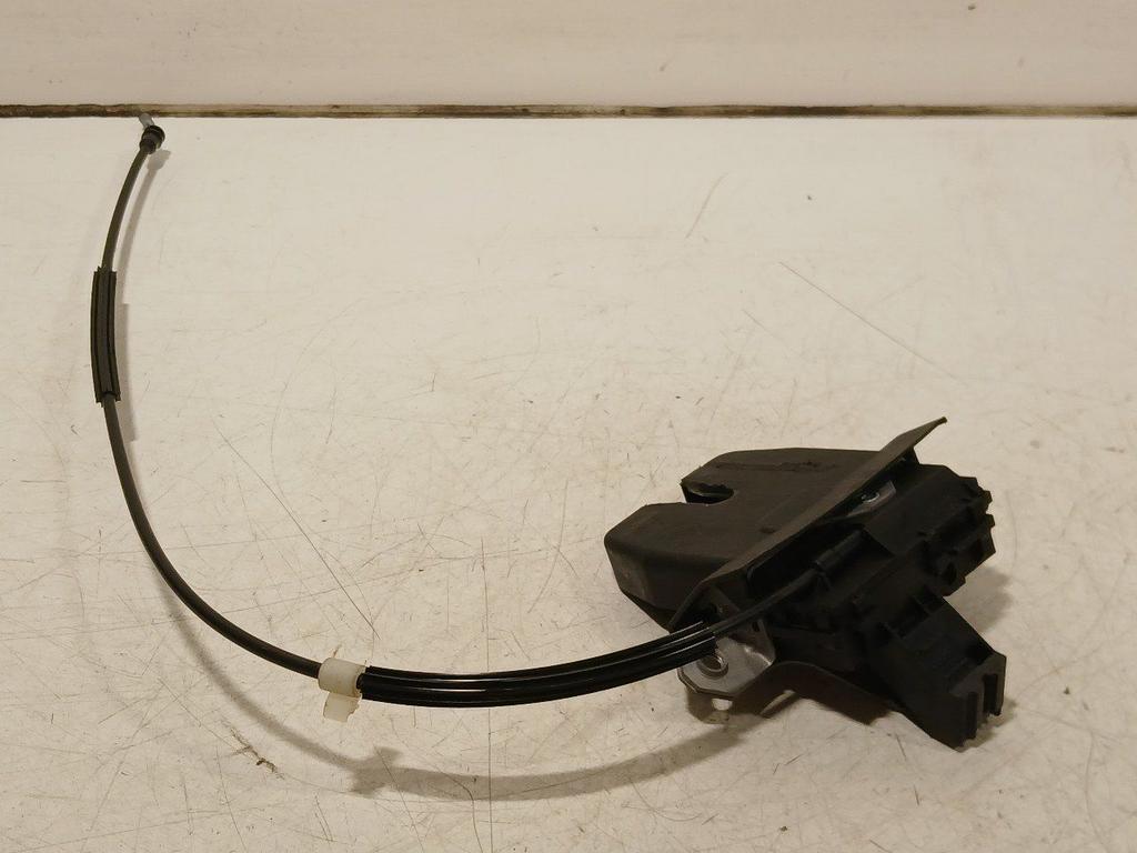 Achterklep ontgrendeling Volvo S60, Onderdelen@venauto.nl, Van der Ven Autorecycling B.V., Gebruikt, Ettenseweg 76, 4706 PB Roosendaal, The Netherlands