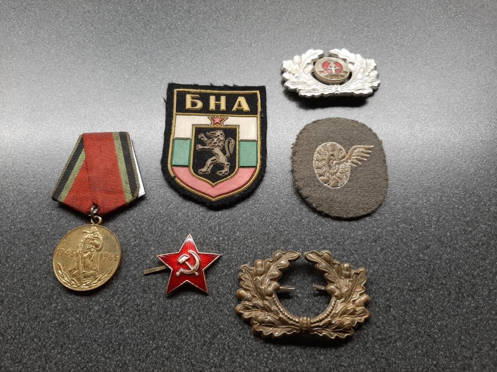 Bulgarije  - Rusland  - DDR  / divers  militaria., Verzamelen, Militaria | Algemeen, Ophalen of Verzenden, Landmacht, Overige gebieden