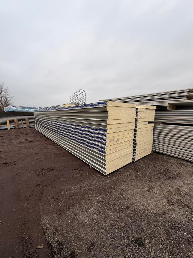 Sandwichpanelen dakbeplating wandbeplating platen isolatie, Ophalen of Verzenden, Hardschuim (Pir), 8 tot 12 cm, 15 m² of meer