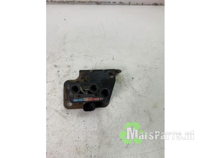 Kleppenblok hydraulisch van een Mercedes E-Klasse, Gebruikt, -, Ophalen of Verzenden, -