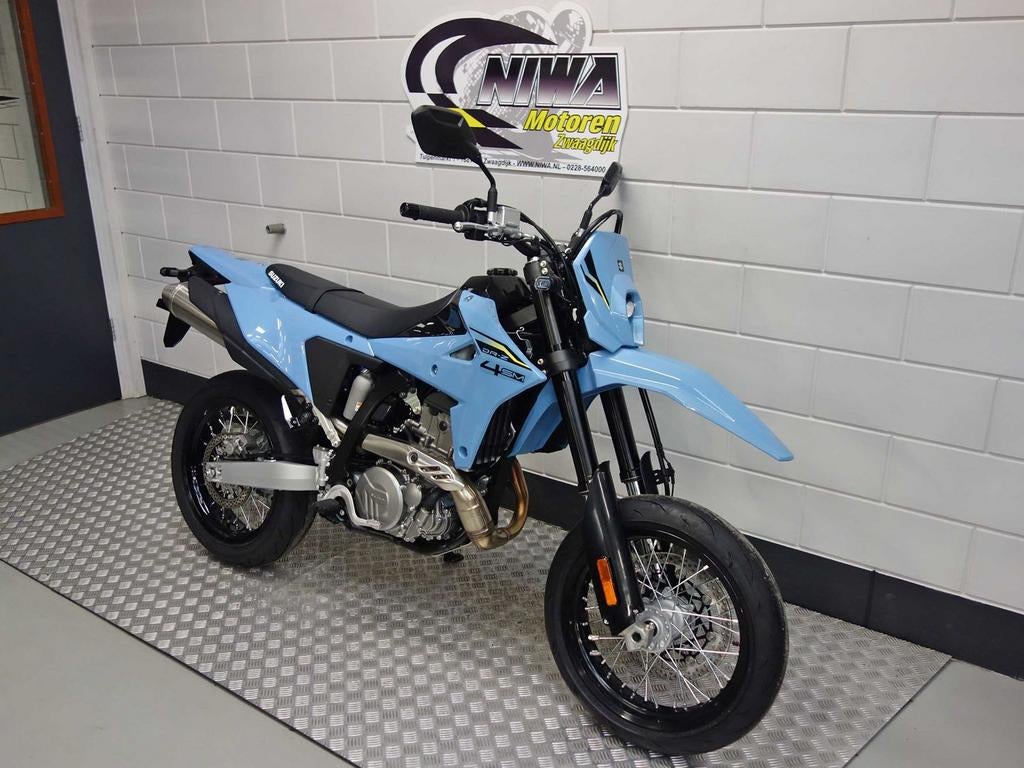 SUZUKI DR-Z 4 SM (bj 2026), Motoren, 400 cc, SUZUKI, Bedrijf, Onbekend
