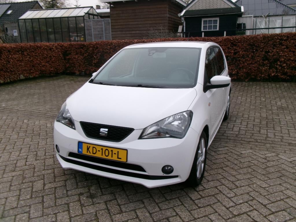 SEAT Mii 1.0 SPORT CONNECT 5DRS AIRCO-CRUISE-LM-VELGEN., Auto's, Seat, Particulier, Mii, ABS, Airbags, Airconditioning, Alarm