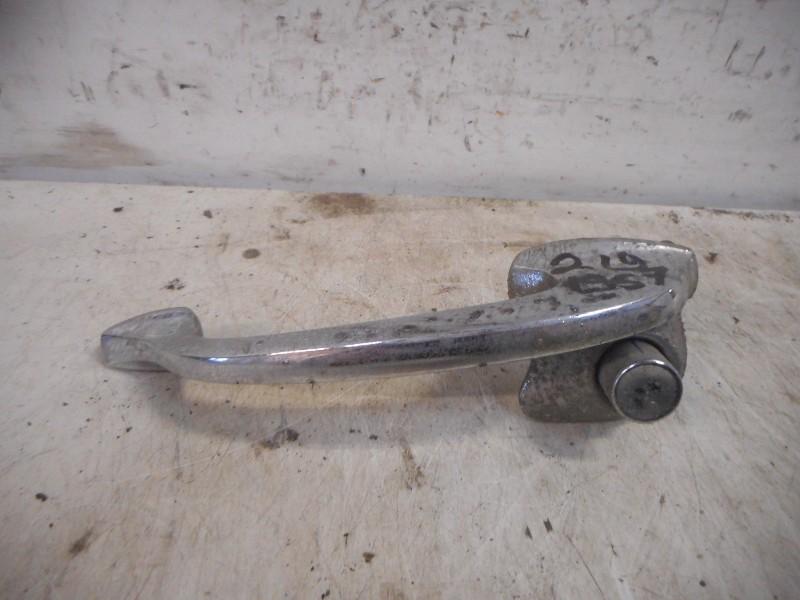Portiergreep Buiten Links Mercedes-Benz Ponton (W105) 1957, Gebruikt, Mercedes-Benz AG, Mercedes-Benz, Mercedesstraße 120, Stuttgart 70372, , Duitsland