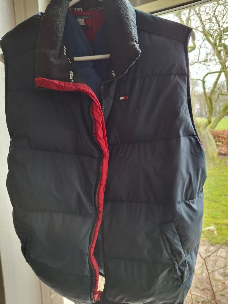 Tommy Hilfiger Bodywarmer Maat L 164 Blauw, Kinderen en Baby's, Ophalen of Verzenden, Zo goed als nieuw, Jongen, Jas