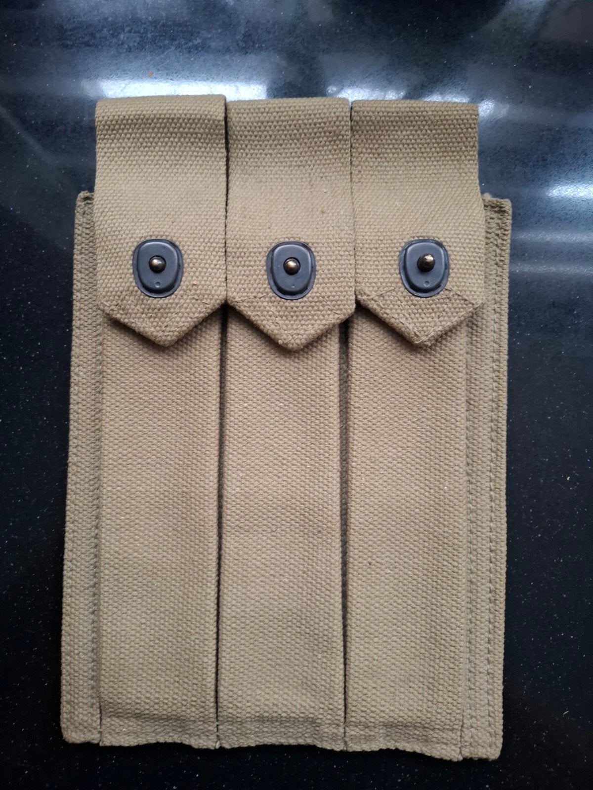 US WW2 USMC Thompson 3-cell magazine pouch – 1944, Verzamelen, Ophalen of Verzenden, Amerika