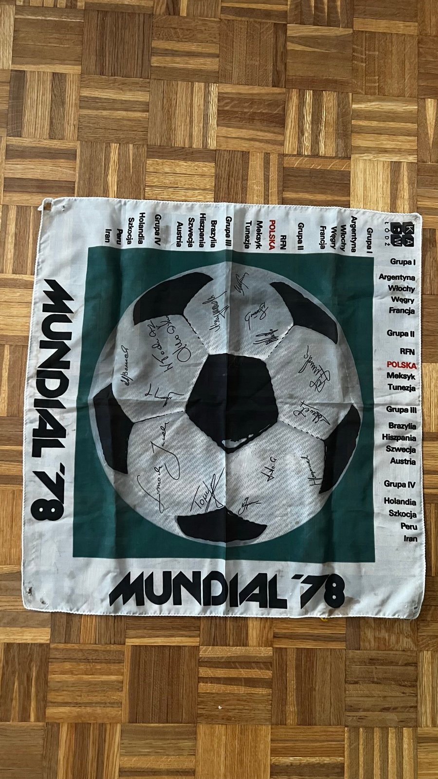 Vlag met Handtekeningen WK Voetbal Argentina 1978, Ophalen, Gebruikt, Overige sporten, Vaantje of Sjaal