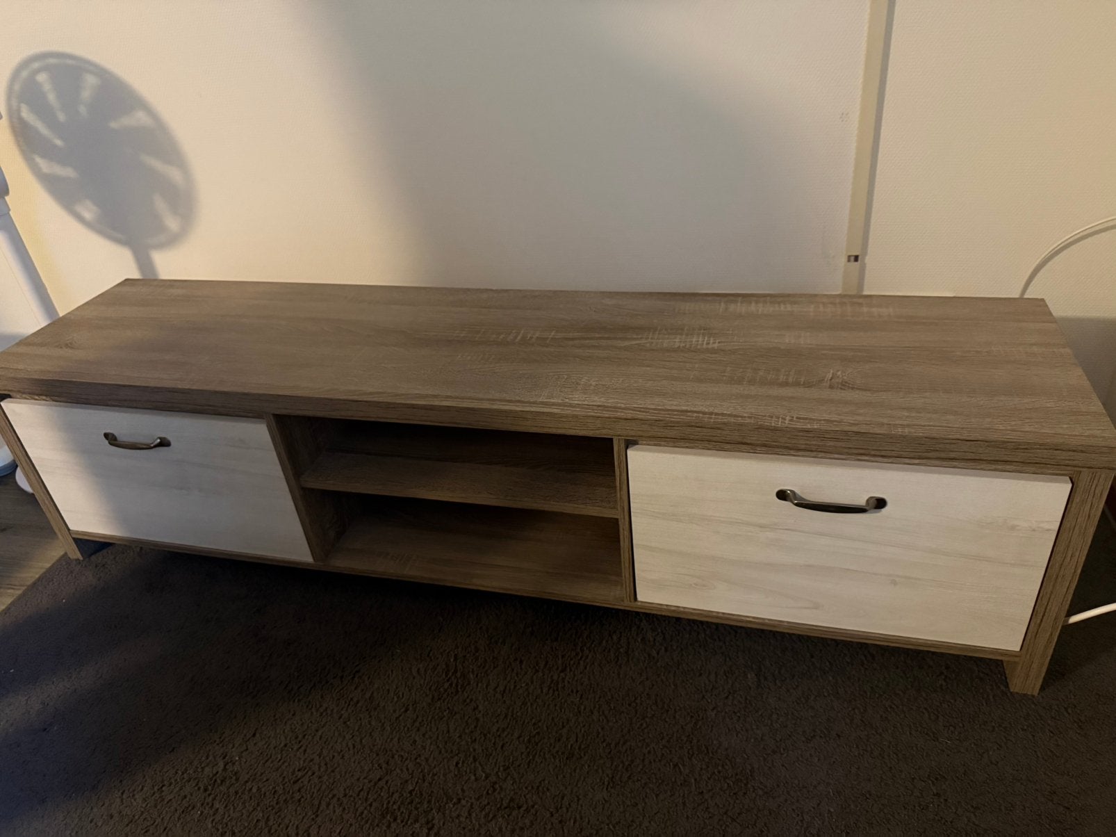 Nette tv kast, Ophalen, 150 tot 200 cm, Zo goed als nieuw, Minder dan 100 cm