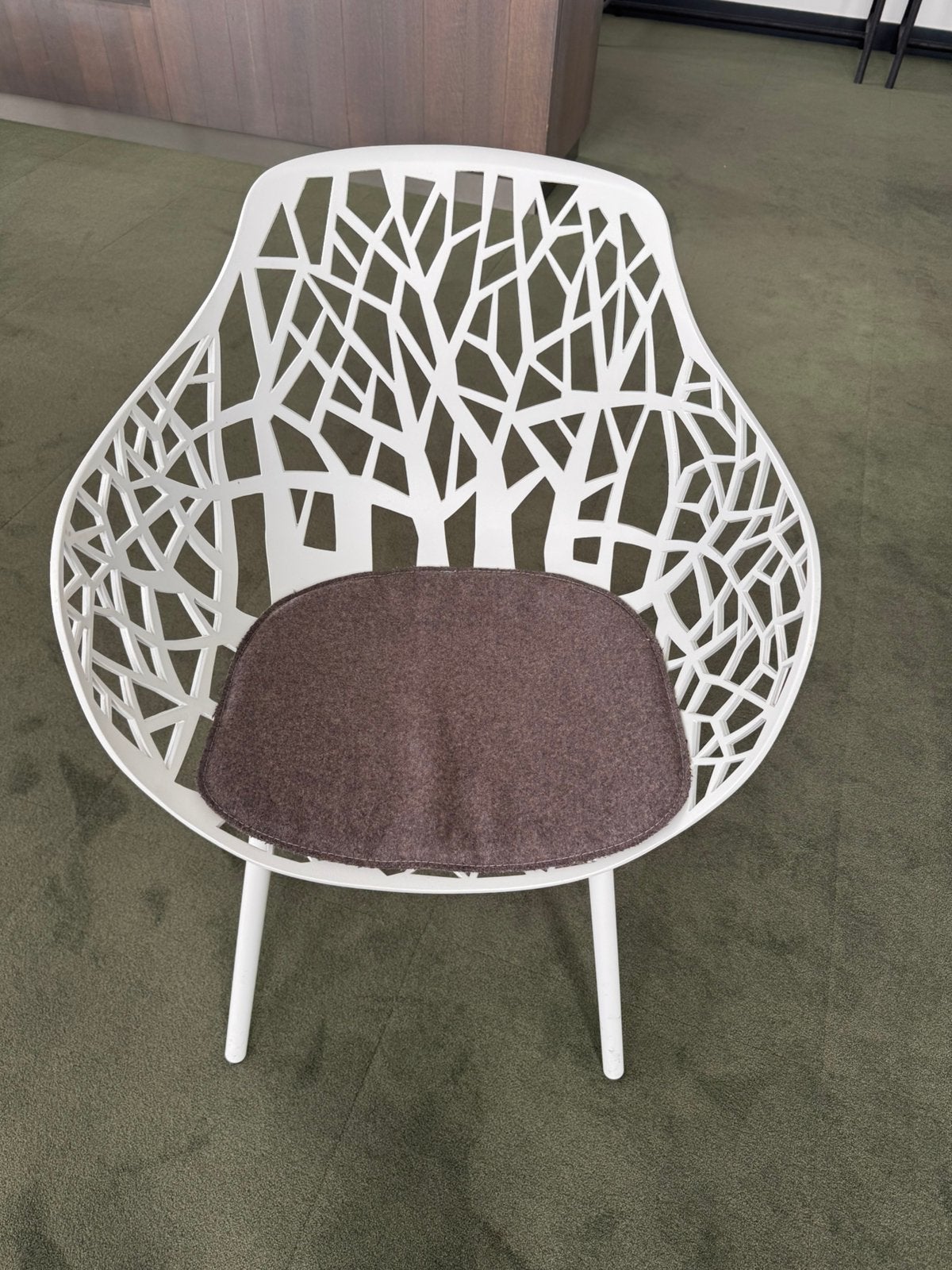 Stoel Fast, Huis en Inrichting, Stoelen, Ophalen, Twee, Wit, Zo goed als nieuw