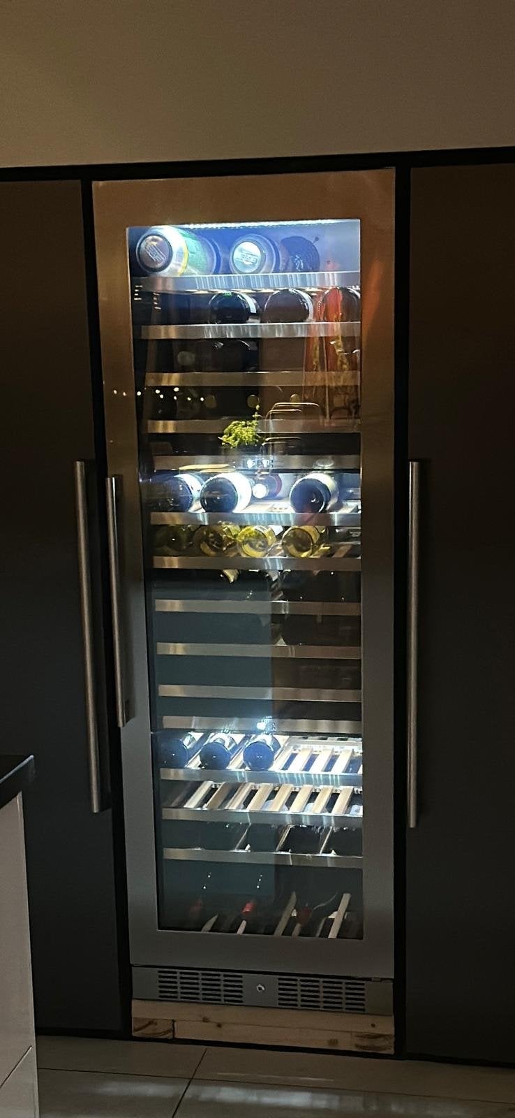 Luxe Wijnkoelkast van Boretti met 3 zones, Ophalen, Zonder vriesvak, 200 liter of meer, 60 cm of meer