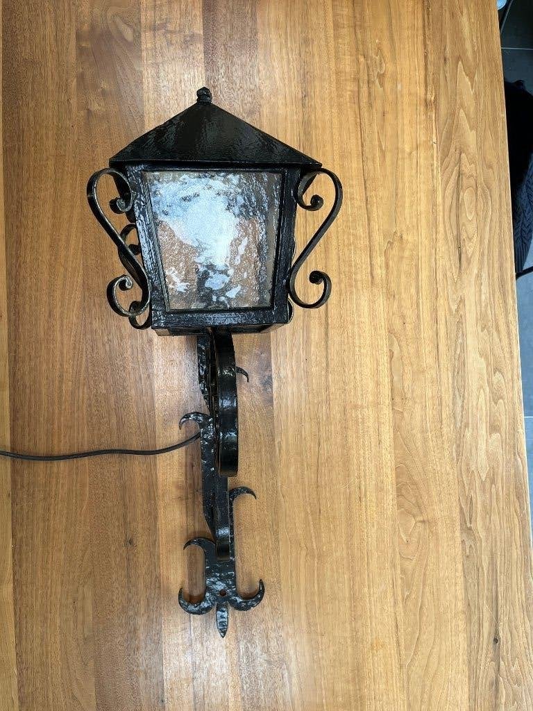 Handgesmede klassieke buitenlamp., Ophalen, Gebruikt, Minder dan 50 watt, Wandlamp