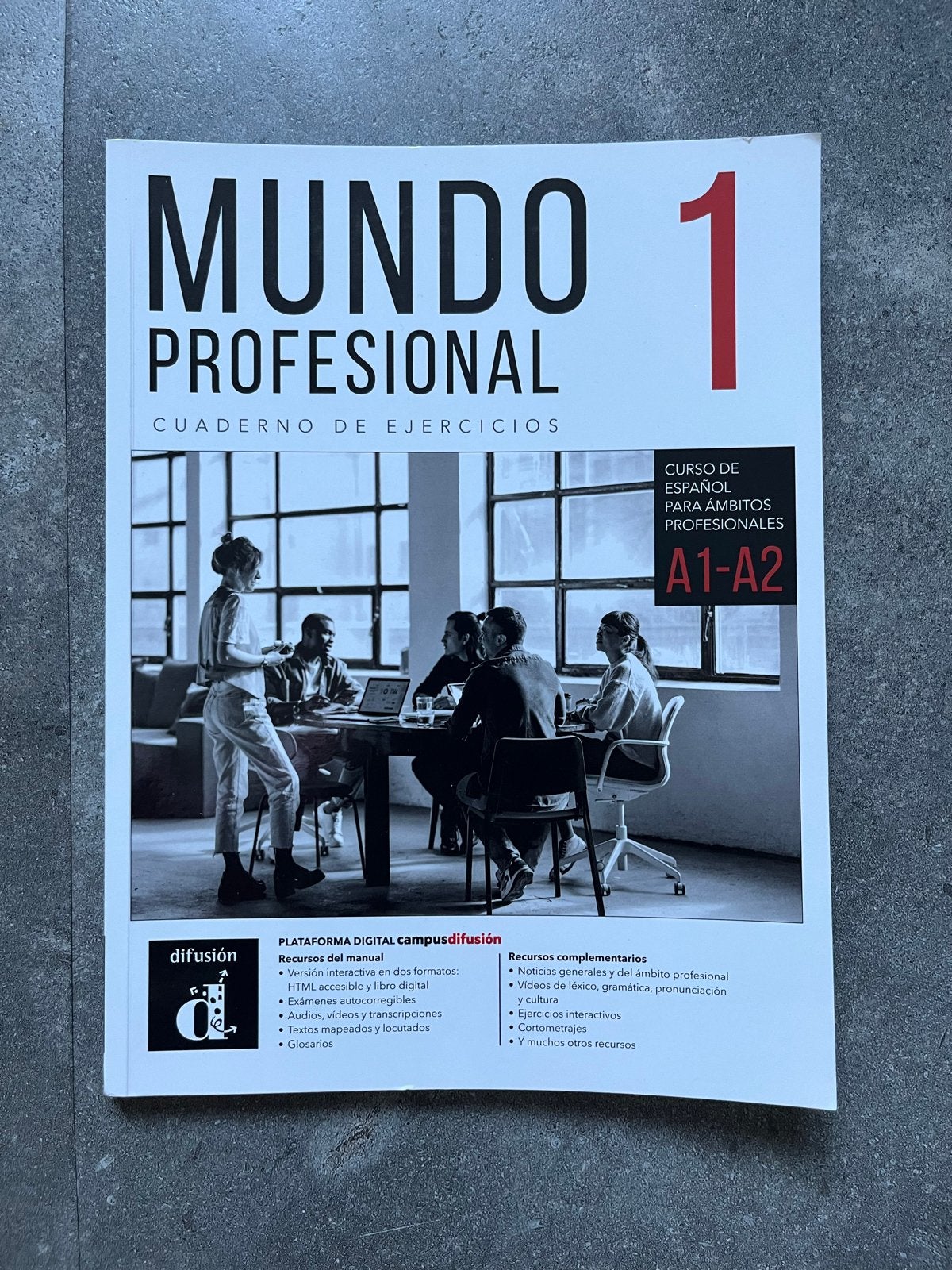 Mundo Profesional 1: Spaans leerboek + werkboek A1-A2, Ophalen, Alpha, Zo goed als nieuw, HBO