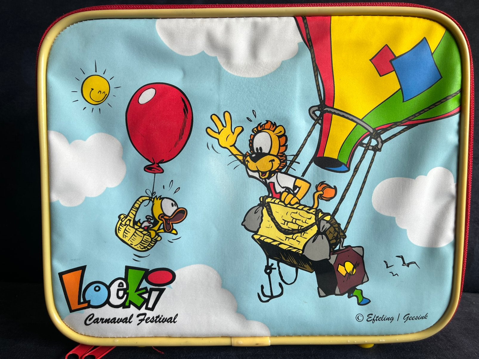 Loeki de Leeuw koffertje Carnaval Festival Efteling, Ophalen of Verzenden, Zo goed als nieuw, Gebruiksvoorwerp