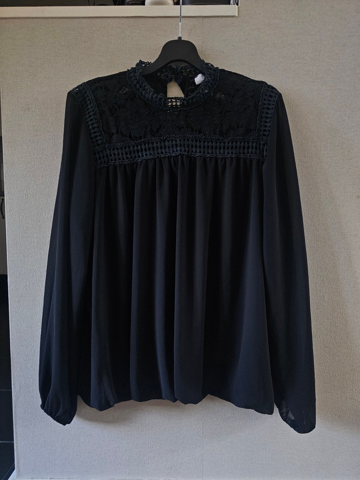 Zwarte Paprika blouse met kant, maat 3, Kleding | Dames, Blouses en Tunieken, Zwart, Maat 46/48 (XL) of groter, Ophalen of Verzenden