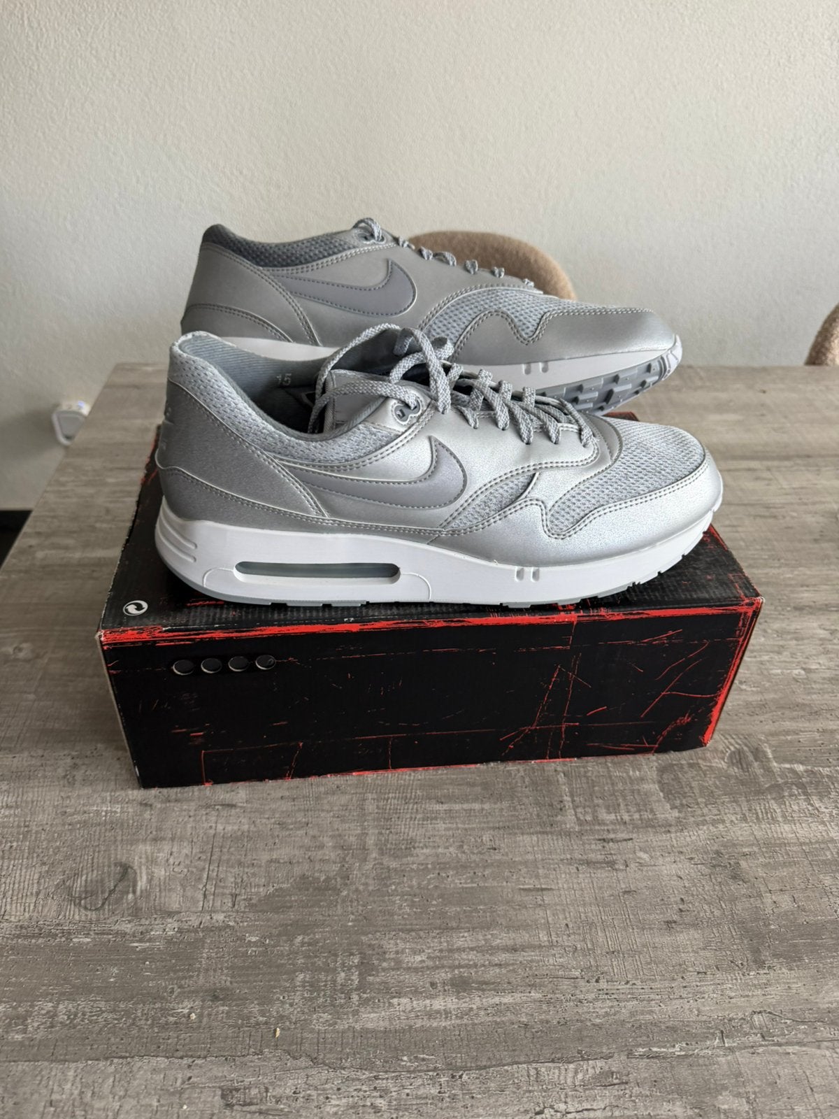 Te koop nieuw paar nike air max 1 in maat 49,5 (49.5), Kleding | Heren, Schoenen, Overige kleuren, Nieuw, Ophalen of Verzenden