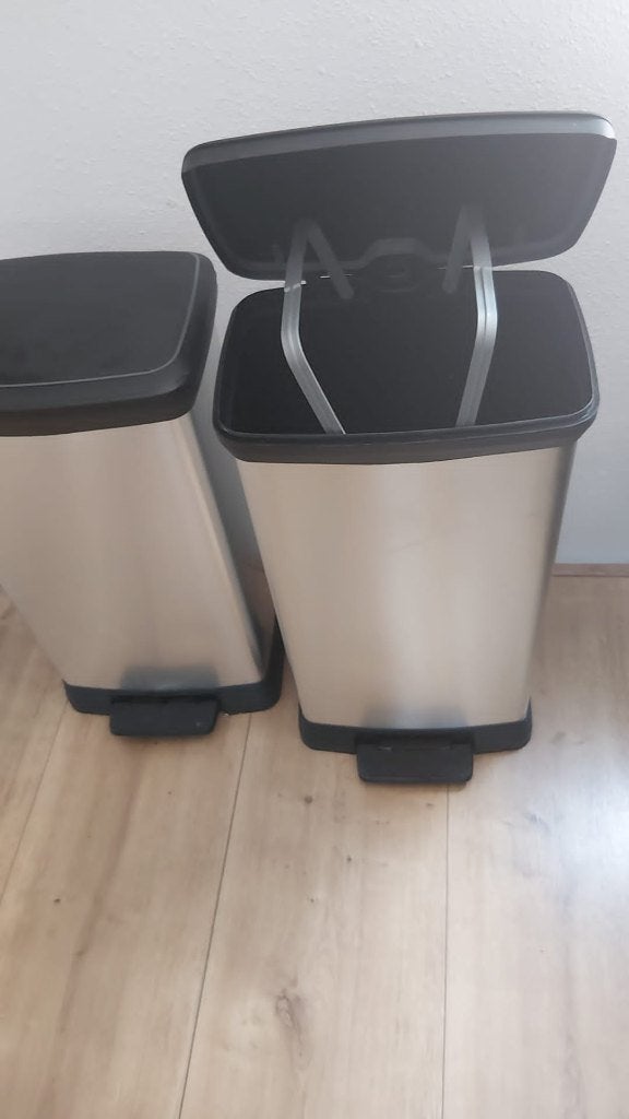 Pedaalemmer Prullenbak - 50L -  Zilver Metallic, Ophalen, Minder dan 50 cm, Zo goed als nieuw, Minder dan 100 cm