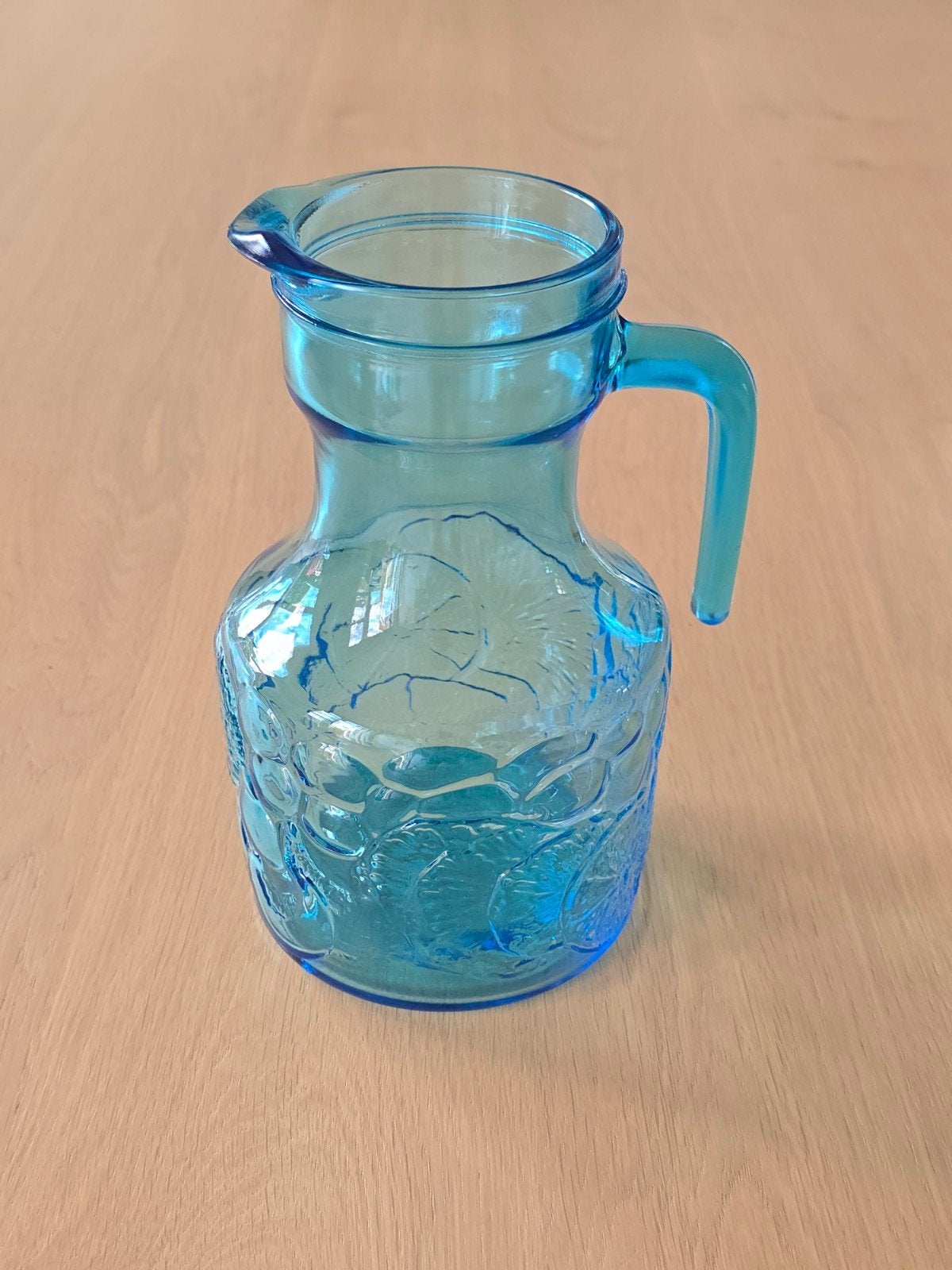 Vintage 50S Italiaanse blauwe karaf met fruit in reliëf €29, Ophalen of Verzenden