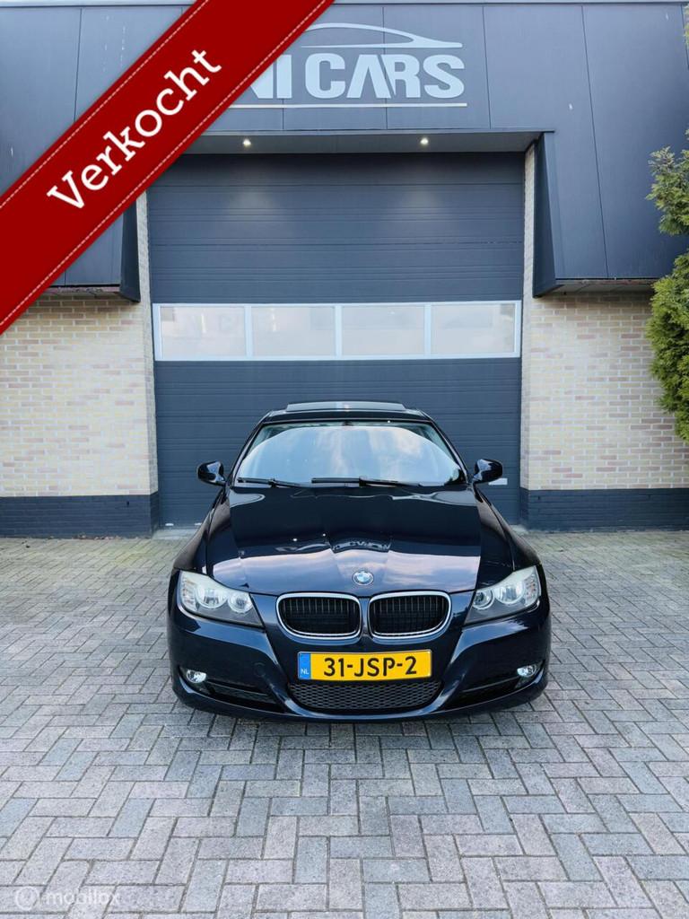 BMW 3-serie Touring 318i High Executive||Auto|Pano|Navi|LM18, Automaat, Parkeersensor, 695 kg, 1400 kg