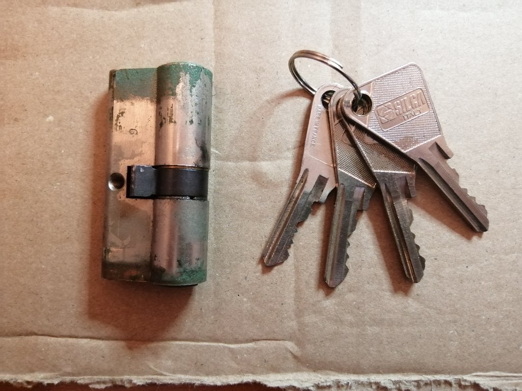 D-06 Cilinder 30/35, Silca Italie., Ophalen of Verzenden, Gebruikt, Koper of Messing, Slot