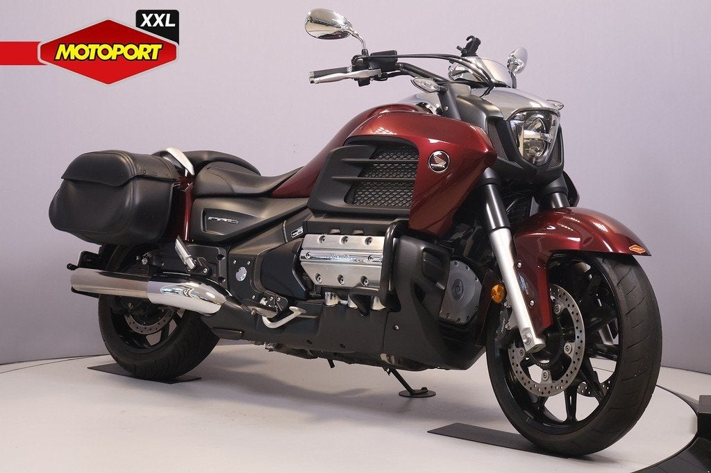 Honda F6C GOLDWING 1800 VALKYRIE (bj 2016), Honda Motor Europe Ltd, Bedrijf, Toermotor, Customer.service@honda-eu.com