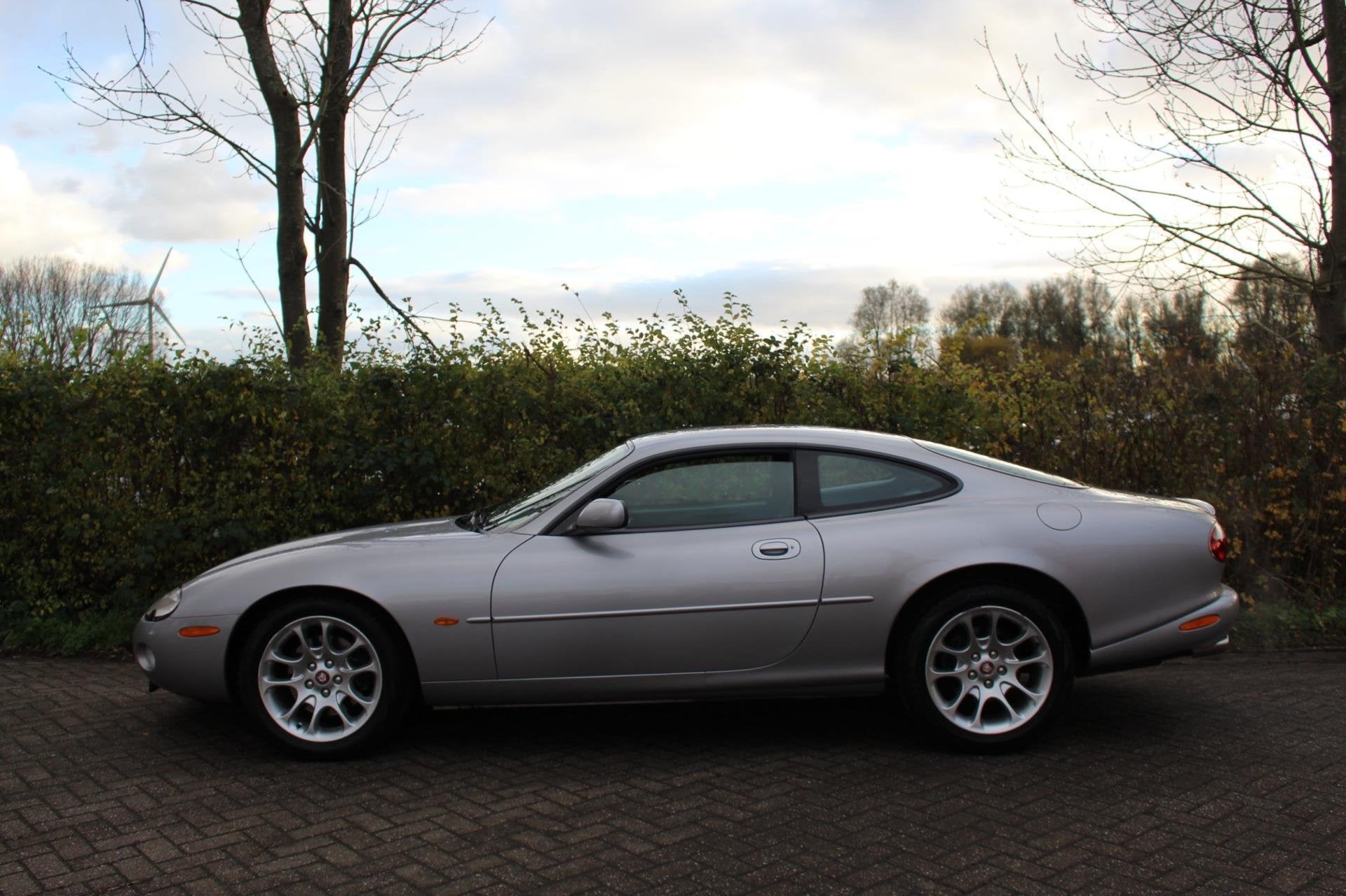 Jaguar XKR 4.0 V8 Coupé *UNIEKE CONDITIE !, Auto's, Dealer onderhouden, Achterwielaandrijving, Gebruikt, 8 cilinders