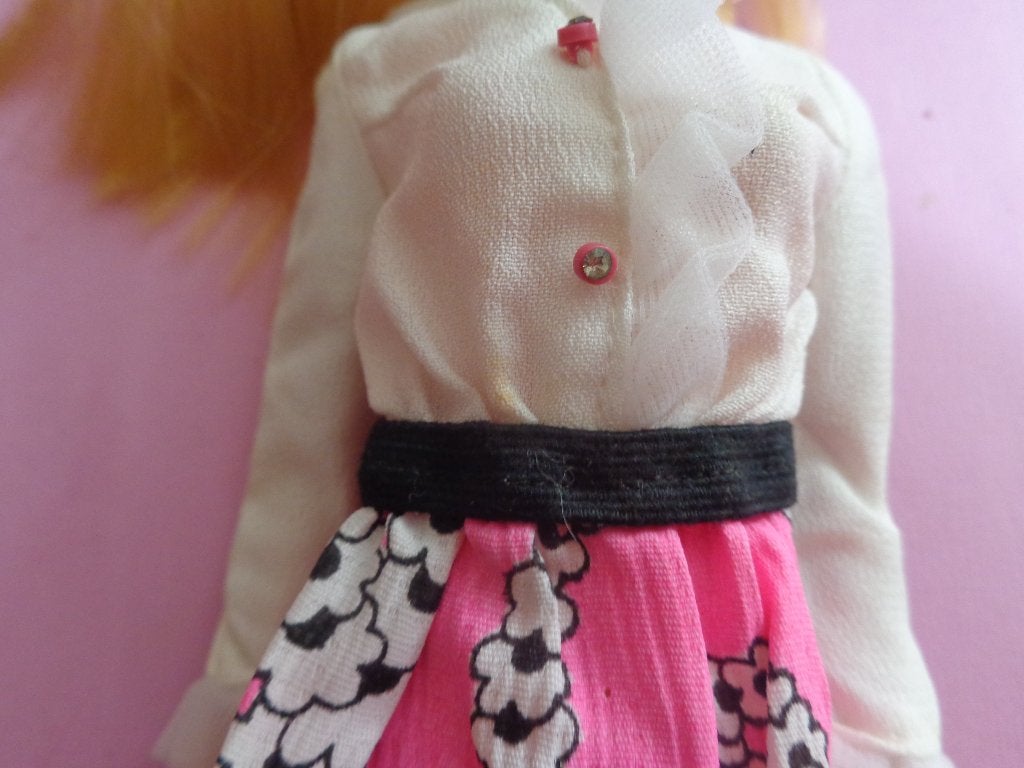 Barbie vintage Pretty power jurk, Ophalen of Verzenden, Gebruikt, Kleertjes