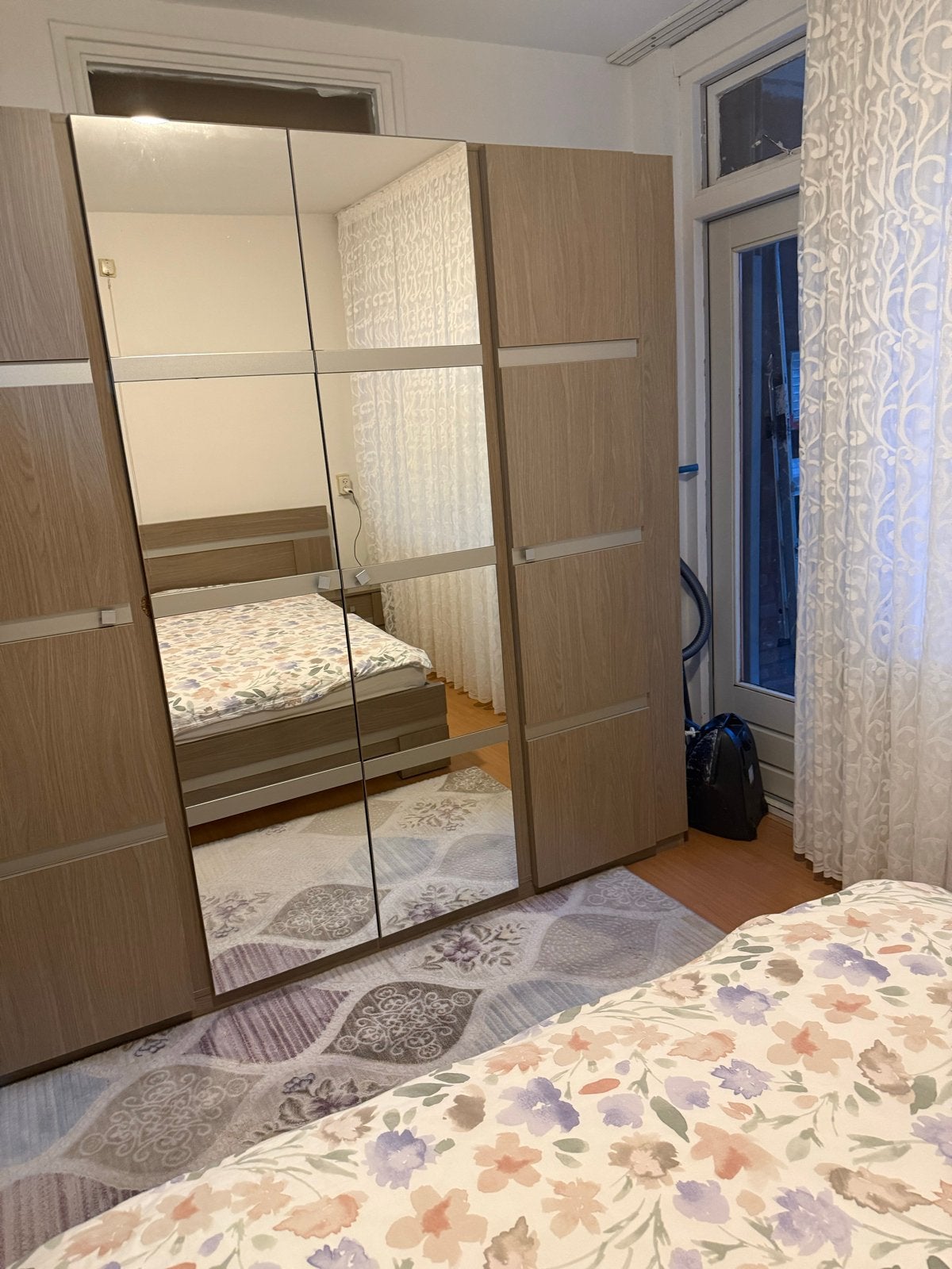 Complete Slaapkamer Set: Kledingkast, Bed en Nachtkastjes, Huis en Inrichting, Ophalen, 200 cm of meer, Zo goed als nieuw, Overige houtsoorten